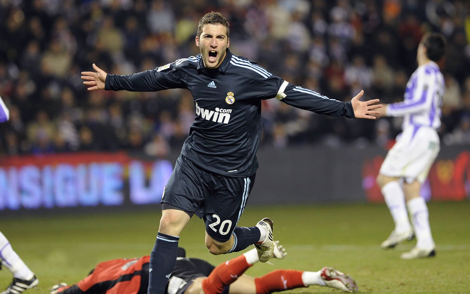 _登山徒步赛事：挑战天路，追逐自由_，国内经典徒步登山路线