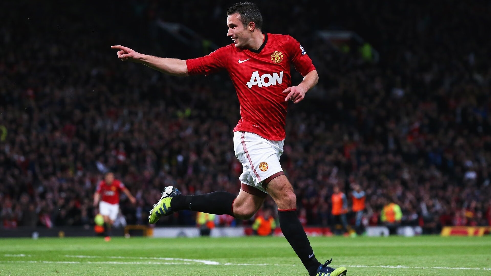 “中国足球产业迎来政策利好，行业未来可期”，中国足球产业产值